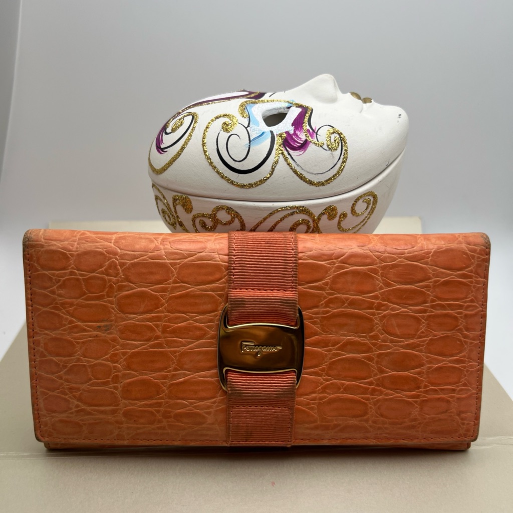 Salvatore Ferragamo Salmon Leather Vara Ribbon Bifold Long Wallet Pre-Love Gc